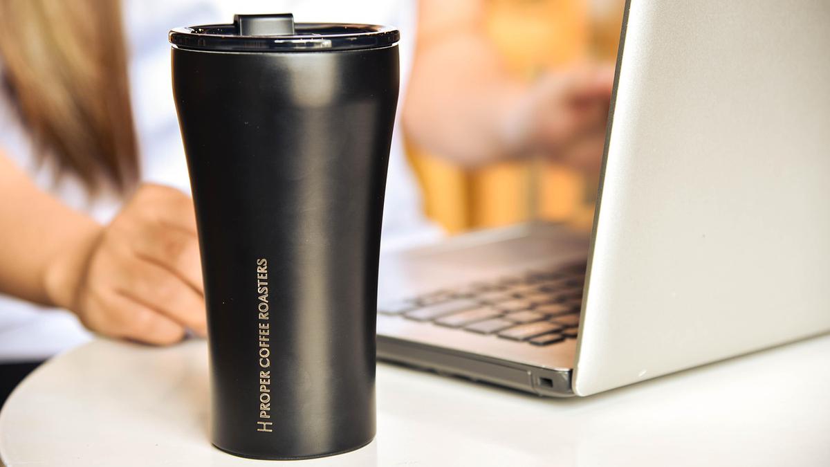 7 Cara Membuat Es Kopi Susu yang Awet Seharian di Tumbler, Tak Cepat Cair & Konsisten Rasanya